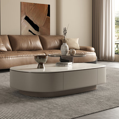 Table basse en marbre de forme minimaliste