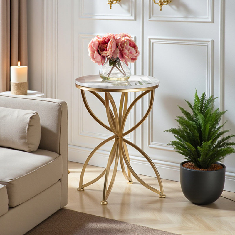 Gateau Marble Top End Table, leaf-shaped, Gold Finished, 21.97, H X 15.31" W X 15.31" D