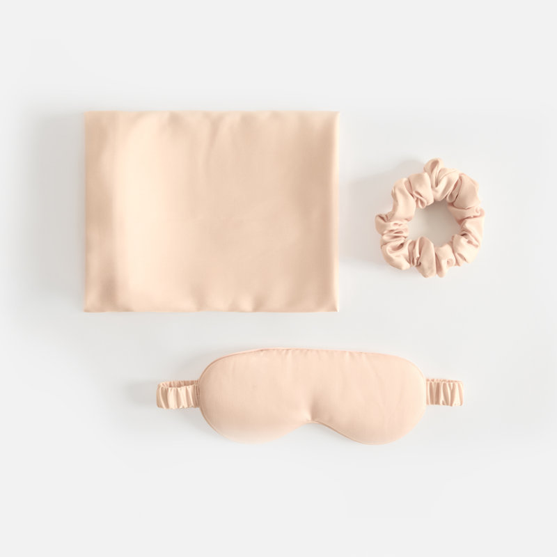 Ensemble de 3 pièces Beauty Sleep comprenant un masque de sommeil, une éponge et une taie d'oreiller standard, Gold