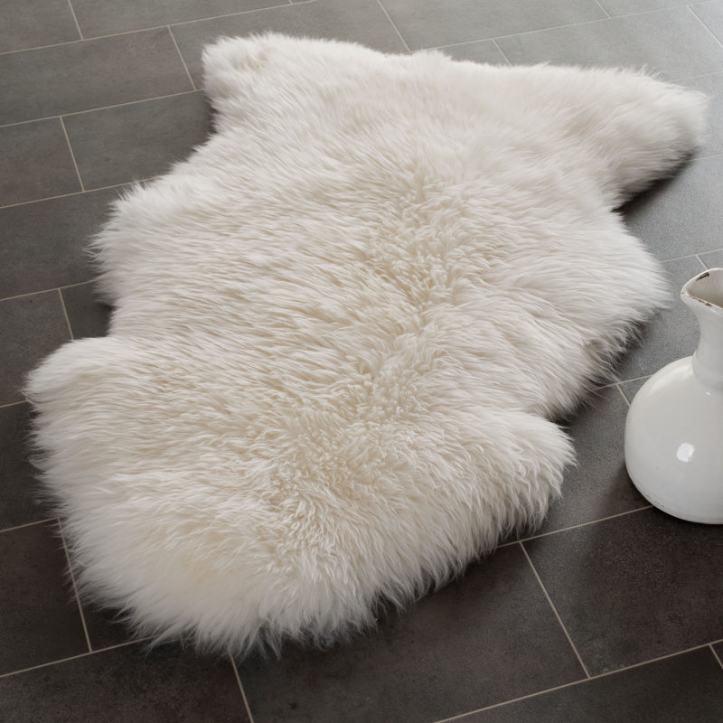 Keira Solid Colour Sheepskin Hand Woven Area Rug, Rectangle 61 x 91 cm