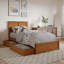 Lit plateforme avec rangement en bois massif Ashante avec pied de lit et tiroirs sous le lit-2141740065-2141740070