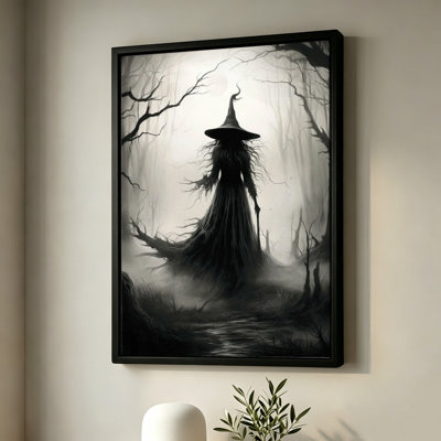 Sorcière d'Halloween encapuchonnée avec un bâton dans une forêt sombre, tableau sur toile encadré, cadre beige, 40 x 60 cm