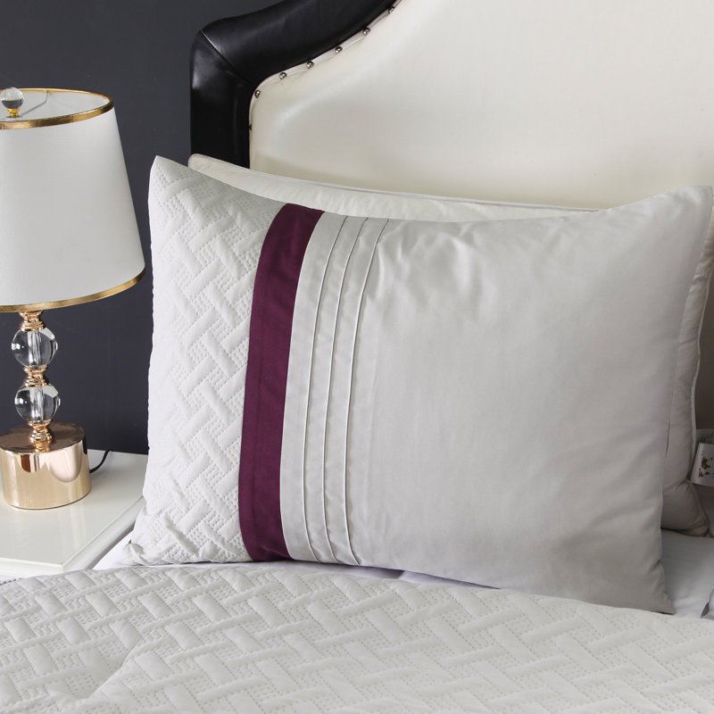 Polyester Damask Comforter, Queen Comforter + 2 Shams + 4 Throw Pillows