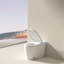 Toilette intelligente avec commande vocale et pare-bulles-111875223