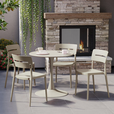 Ensemble repas extérieur pour 4 personnes