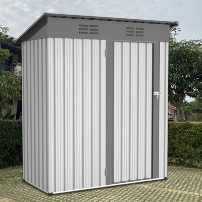 Remise de rangement en métal l 5 pi x P 3 pi