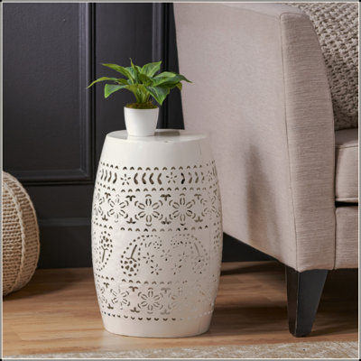 Table d'appoint unique en métal avec dentelle exquise pour une utilisation extérieure et intérieure