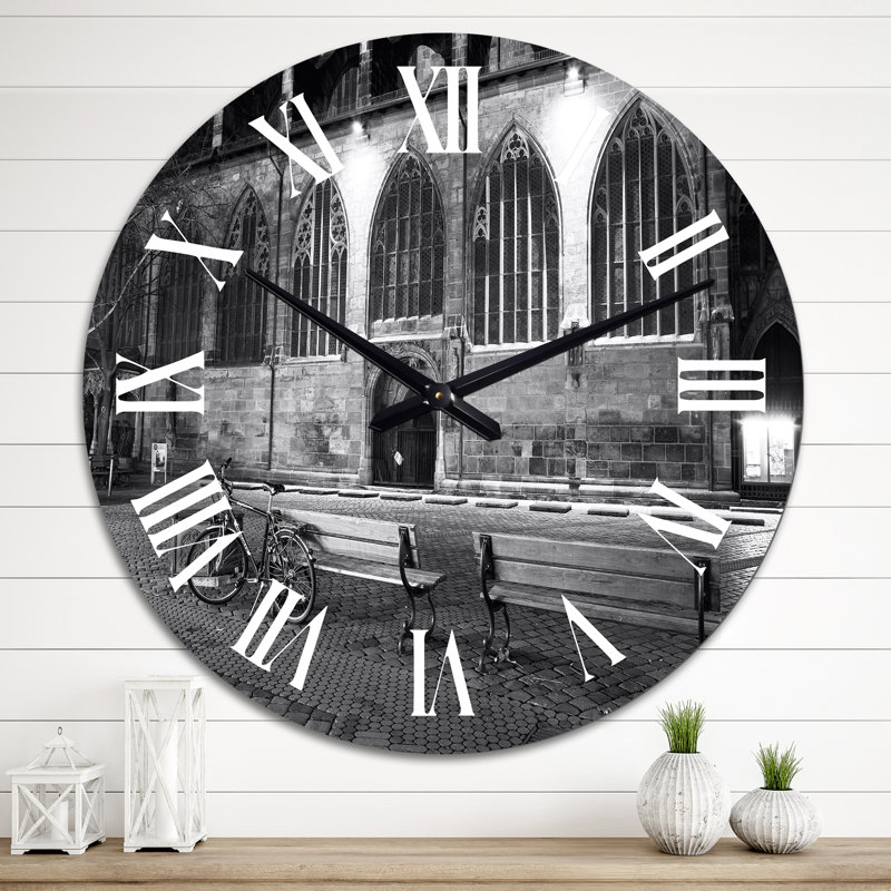 Horloge murale très grande, Grand