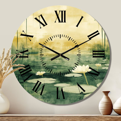 Lotus paisible au bord de l'étang - Horloge murale botanique en métal silencieux