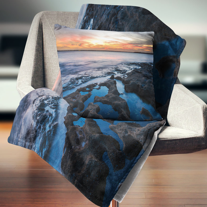 Coussin imprimé «Beautiful Waters» en Australie, 18 po x 18 po, Coussin décoratif