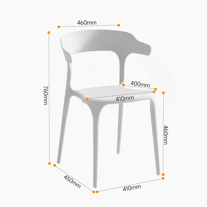 Un ensemble de 4 chaises empilées, Blanc