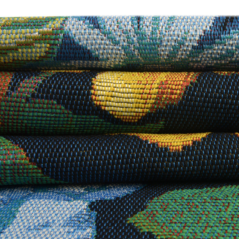 Brett Washable Floral Indoor / Outdoor Rug, Round 5'1"