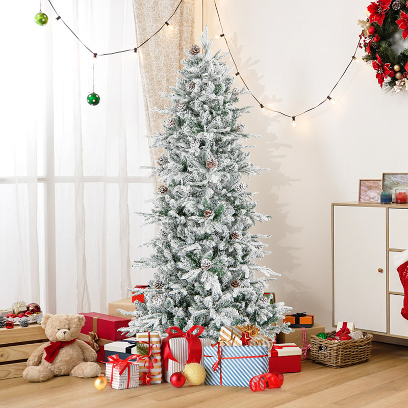 Arbre de Noël artificiel éclairé 6 pi Jarhia - support inclus