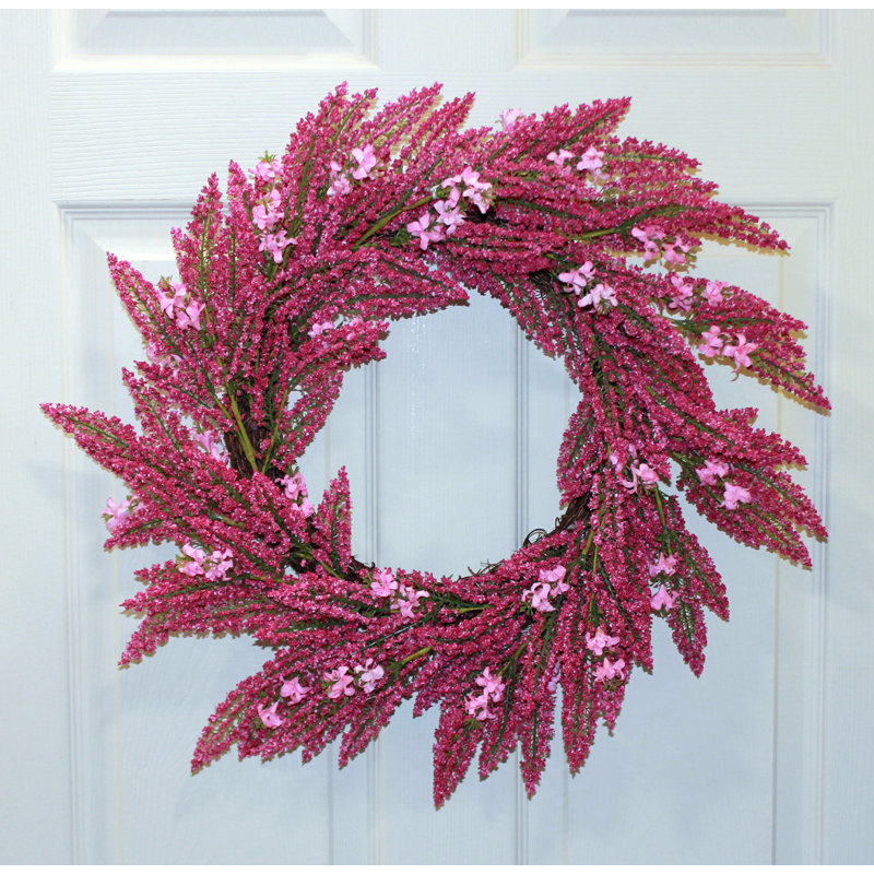Couronne de bruyère artificielle 22 po sur base de brindilles naturelles, Rose