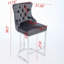 Tabourets de bar en velours avec dossier et garniture de rivets-996801628