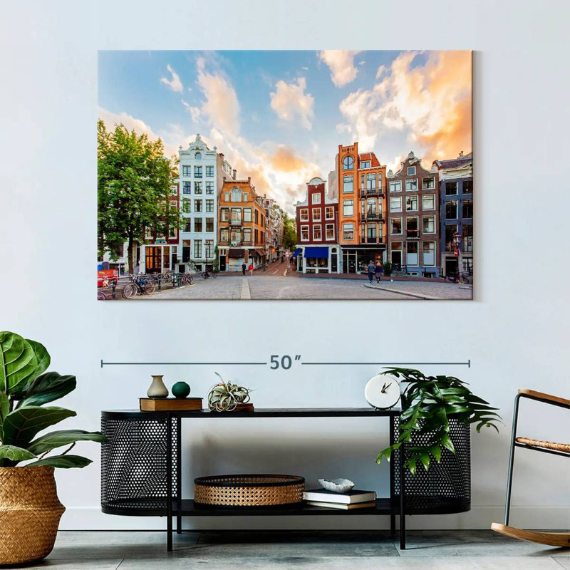 Amazing Amsterdam, H 34 po x l 51 po