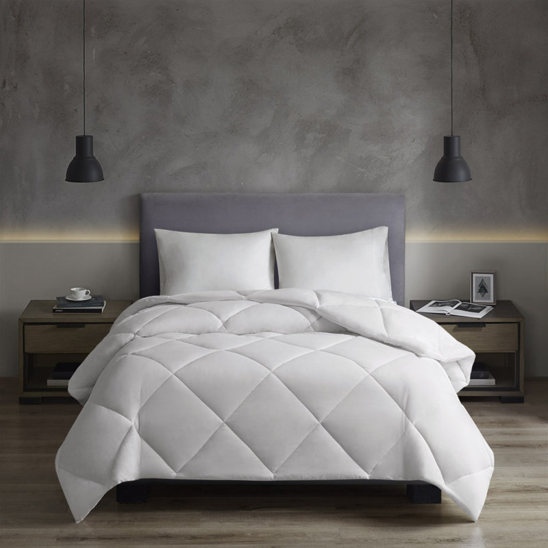 Microfiber Oversized Comforter With Heiq Smart Temp
