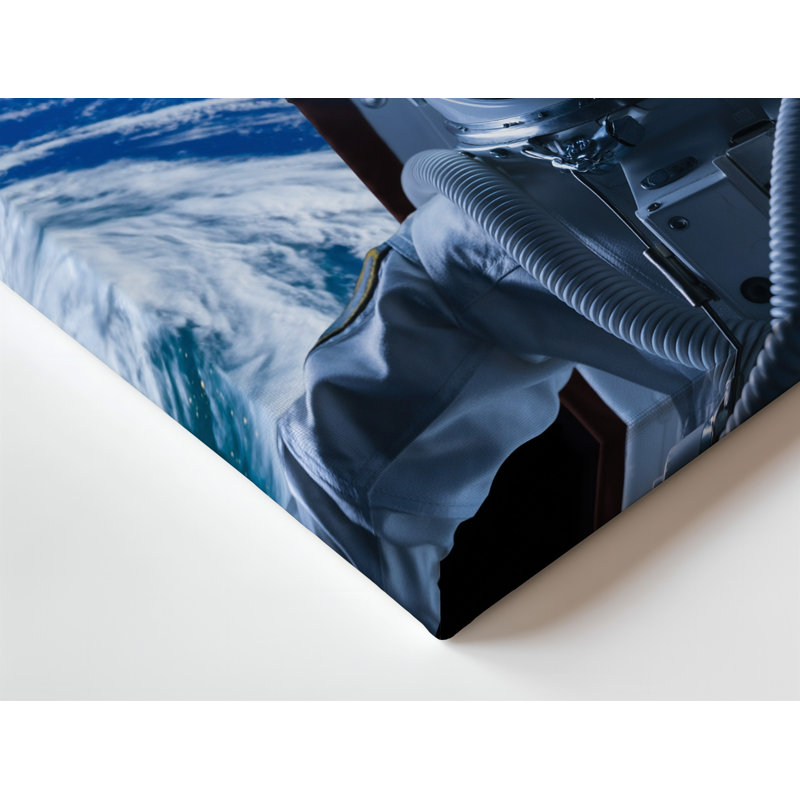 Toile dans l'étendue illimitée de l'espace «Un astronaute dans un art mural», H 18 po x l 24 po