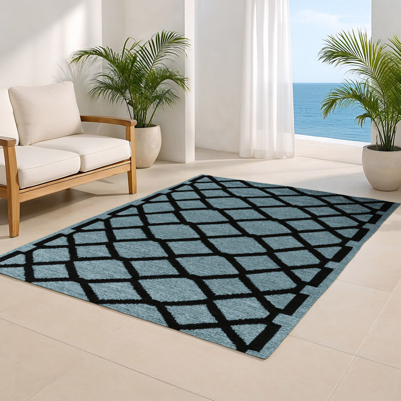 Trellis Gray Indoor and Outdoor Area Rug, Rectangle 2' x 3'
