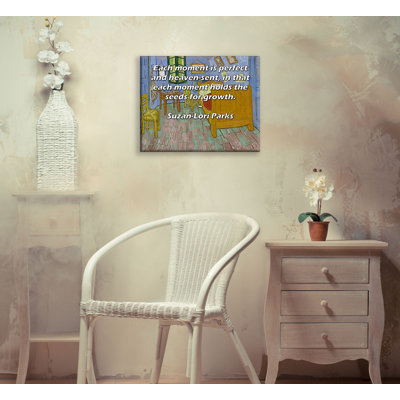 Toile tendue d'ArtsyQuotes Gallery par Suzan-Lori Parks: «Chaque moment est parfait et envoyé par le ciel, car chaque moment contient les graines de la croissance.»