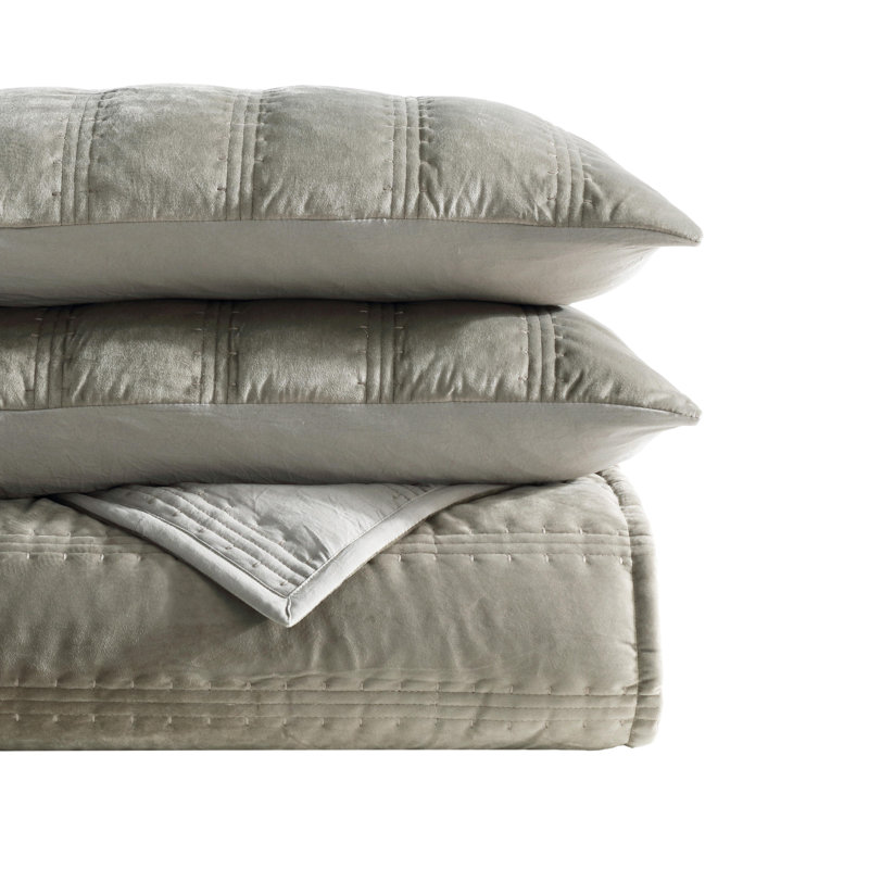 Vera Wang Linear Stitch Solid Quilt Set, King Quilt + 2 King Shams, Silver Leaf