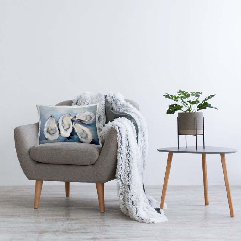 Coussin décoratif imprimé Quatre Oysters Impression par Petal Prints Design