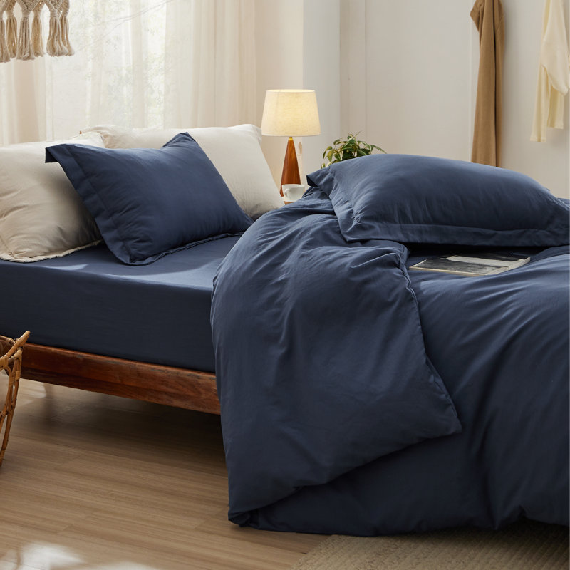  Bedsure Duvet Cover King Size with Fitted Sheet - 4 Pieces Prewashed Cotton-Like Extra Soft Bedding Set, Navy