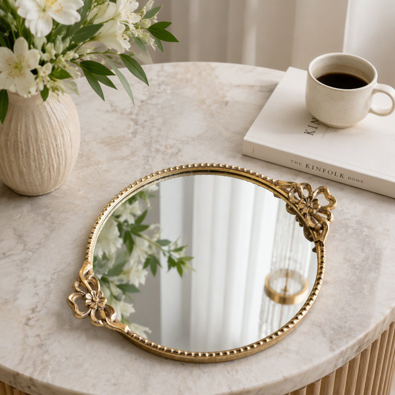 Plateau en fer avec cadre doré orné et surface en miroir, Rond