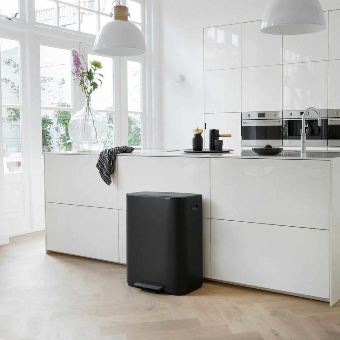 Brabantia Black Bo Pedal Bin 2 X 30L - Matt - Image 2