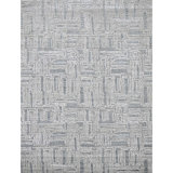 Geometric Area Rug in Silver/Gray