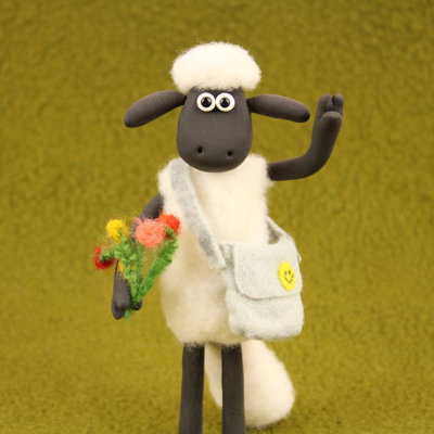 Trousse de feutrage - Aardman Shaun the Sheep - sur deux pieds