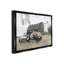 «Barn And Truck With Florals» par Lori Deiter sur toile-30701043-30701037