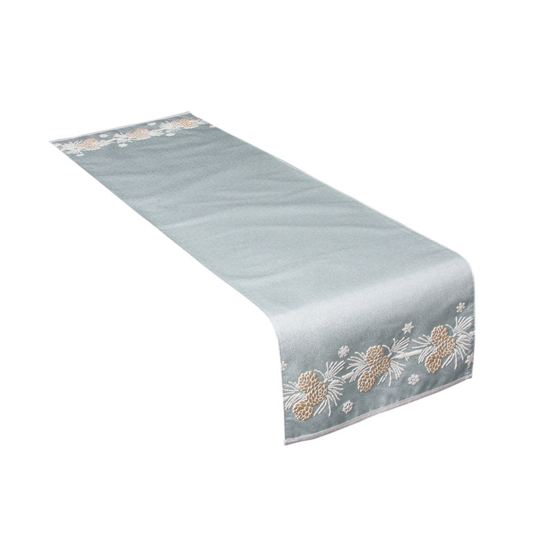 Cheraw Pine Cone Christmas Table Runner
