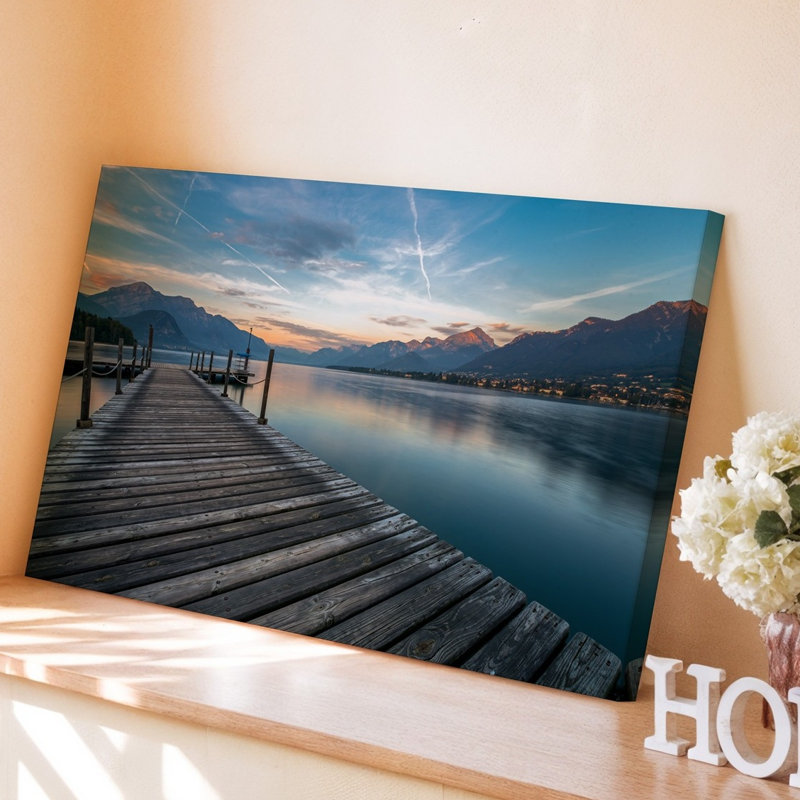 Toile, "Une scène sereine au bord du lac au crépuscule", art mural sur un quai en bois, H 20 po x l 30 po
