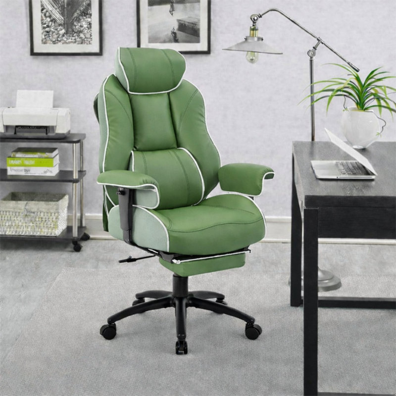 Fauteuil de direction ergonomique de grande taille (400 lb) avec soutien lombaire réglable, inclinaison à 135°, repose-pieds rétractable et dossier haut.