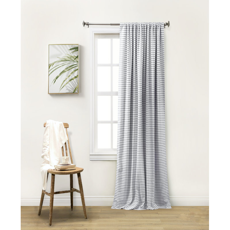 Panneau de rideau simple obscurcissant avec passe-tringle Dhriya, L 52 po x L 84 po, Bleu marine