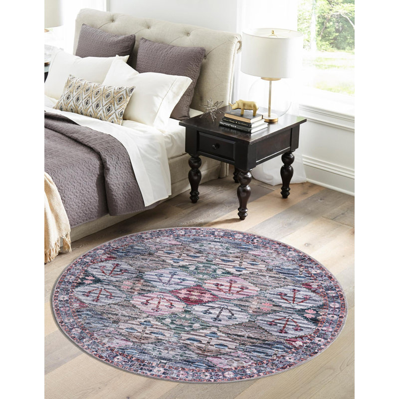 Hazlett Chenille Geometric Indoor Rug, Round 5'3"