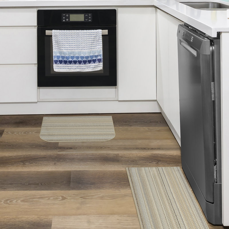 Tapis touffeté à rayures rectangulaire beige Kandace, Nouveauté 1 pi 6 po x 2 pi 3 po