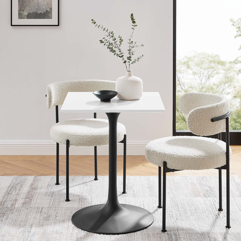 Table de salle à manger carréeLippa, Noir, H 28,5 po x l 23,5 po x P 23,5 po