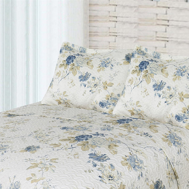 Chiasson Floral Bedding Set