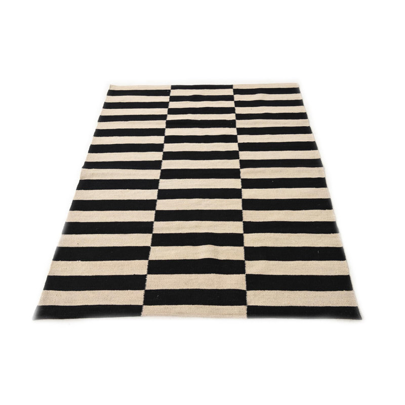 Tapis noir et blanc Newsom