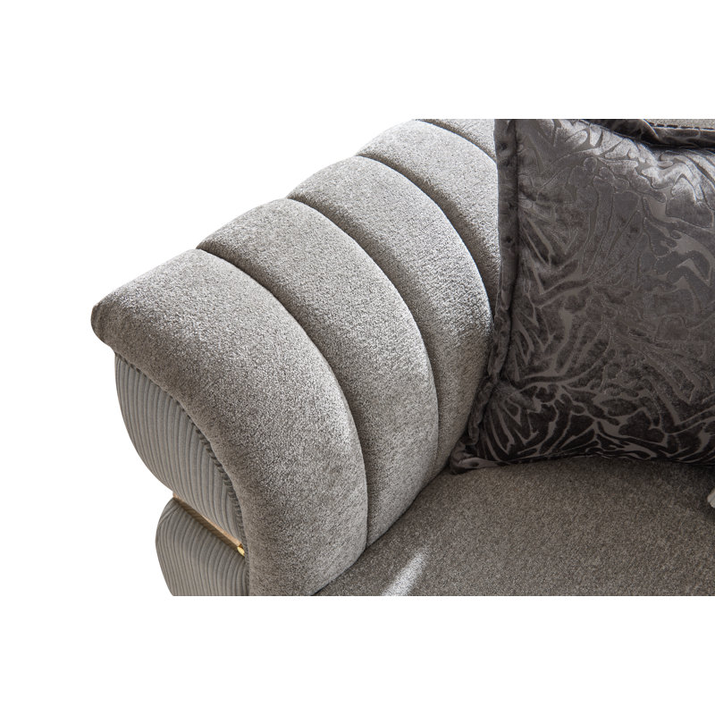 42D61827C05149AE80857F455B85046B, Gris