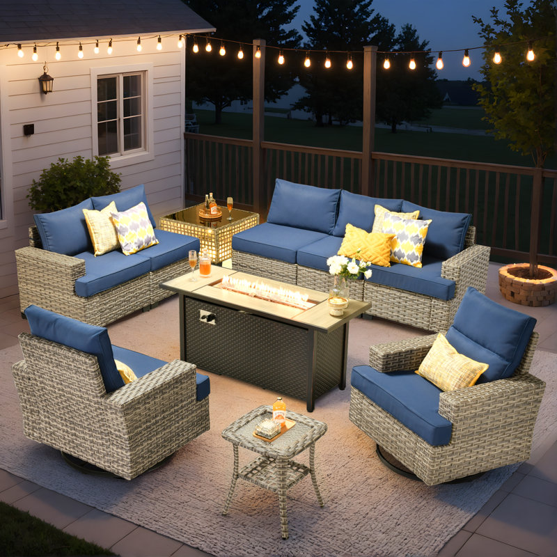 Canapé modulaire d'extérieur en osier 7 personnes avec chaises berçantes pivotantes, table basse à DEL et foyer, Marine