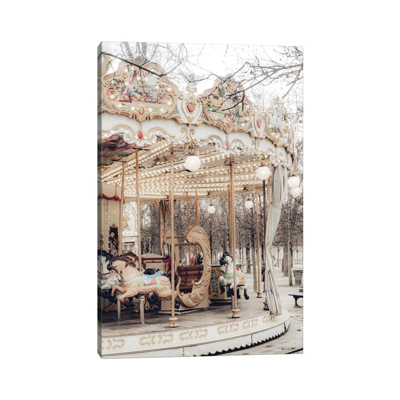 «Paris Carousel X» par Ruby and B - reproduction, Pas de tapis, H 18 po x l 26 po x P 1,5 po, Toile tendue