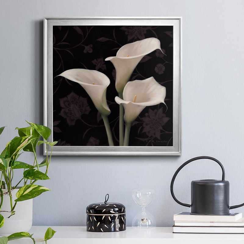 Calla Elegante - Peinture sur toile encadrée, Argent, H 22,5 po x l 22,5 po x P 1,5 po