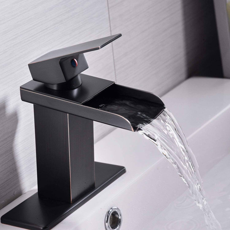 Single-Hole Single-handle Bathroom Faucet with Drain Assembly, Oil Rubbed Bronze
