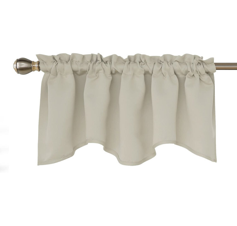 Jusleen Scalloped Window Pelmet