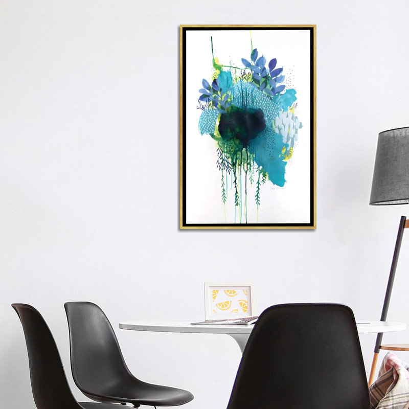« floral study iii » par clair bremner-print, H 40 po x l 26 po x P 1,5 po, Toile encadrée d'or