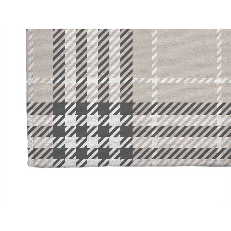 Christopher's Plaid Non-Slip Outdoor Rug, Runner 2'6" x 8'