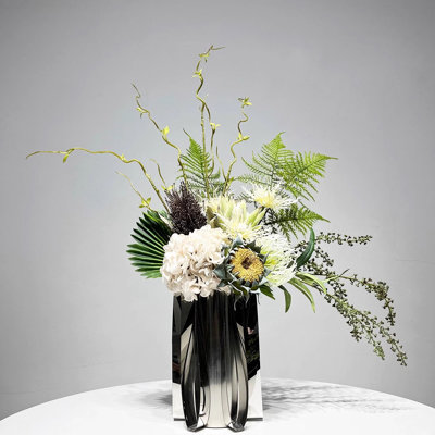 Simulated Flower Decoration
